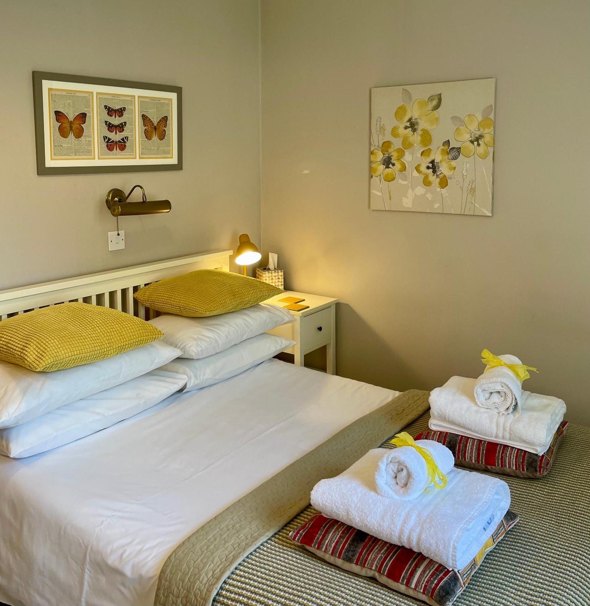 Ellen House 3*